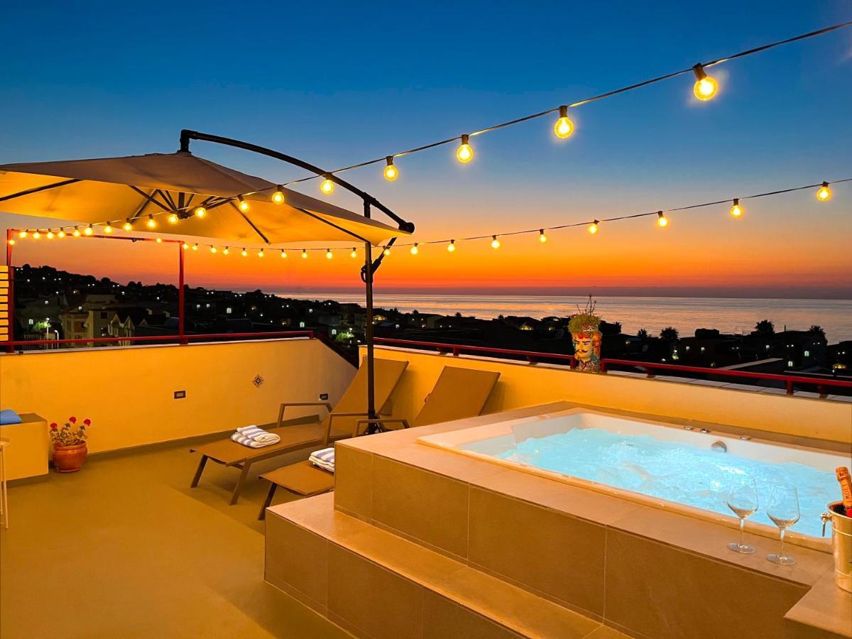 Duca D'Aosta Terrace, Skypool & Sauna Acquedolci Extérieur photo